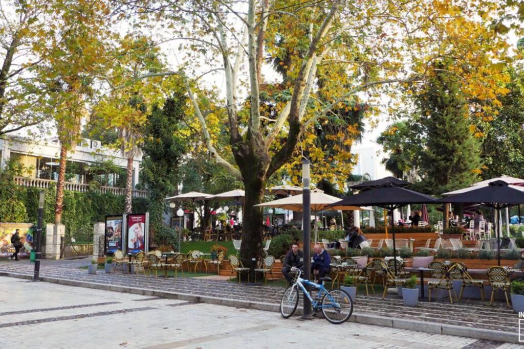 "Tata'S New Home!" Tirana Kültér fotó