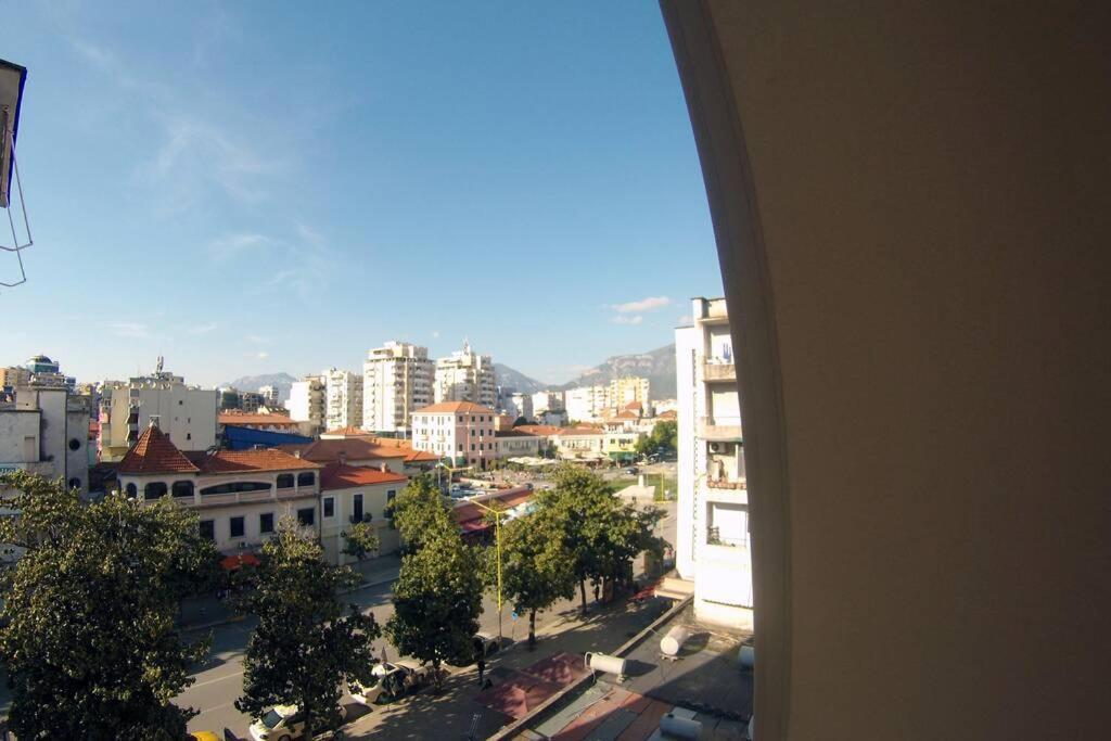 "Tata'S New Home!" Tirana Kültér fotó